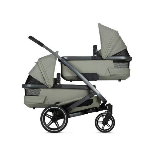 Joolz Geo 3 en configuraci&oacute;n d&uacute;o con dos capazos